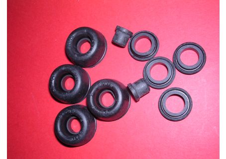 Serie gommini per revisione cilindretti freno posteriore Ford Escort 1100/1300/1600/1600 XR3/RS ('83-'85), Escort RS 1600 Turbo ('85), Escort T.T. con ABS ('86-08/'90)
