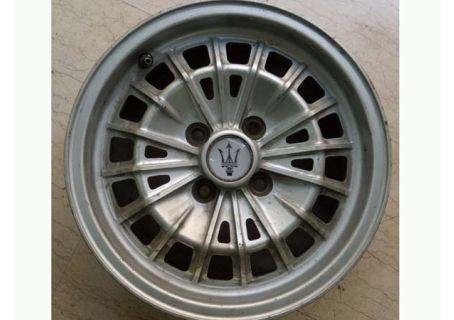 Cerchio in lega Campagnolo 5,5x14 usato per Maserati Biturbo etc.
