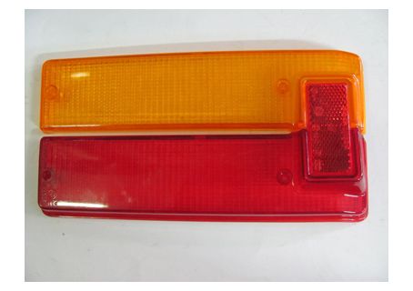 Coppia plastiche Stars con catadiottro fanale posteriore destro Fiat 125 Special 2^ serie