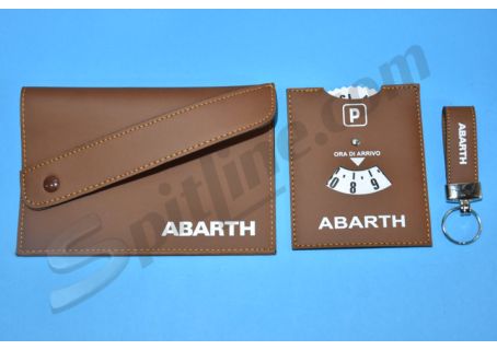 Portadocumenti, portachiavi e disco orario Abarth