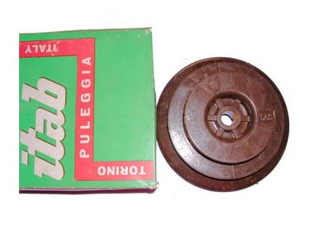 Puleggia dinamo in plastica Fiat 600 D (diam. est. mm. 122 circa)