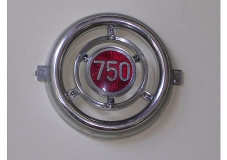 Fregio calandra anteriore Fiat 600-750cc.