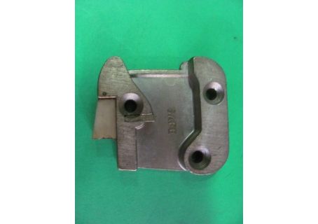 Scontro serratura porta destra Fiat 1300-1500 