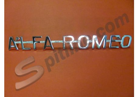 Scritta Alfa Romeo in metallo cromato per Alfa Romeo Giulia