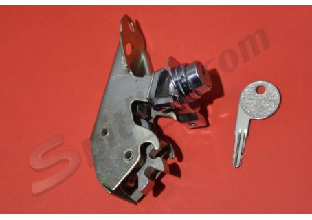 Chiusura a pulsante con chiave per baule Alfa Romeo Giulia Nuova Super 1300/1600