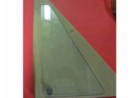 Vetro deflettore sinistro con perno passante Alfa Romeo Giulia 2^ serie 1300 TI, 1600 Super ('68-'72)