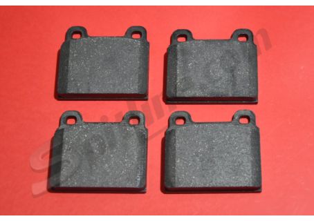 Pastiglie freni anteriori Alfa Romeo (105/115) 1750/2000 Berlina, GT V. 1750/2000 Bertone, Duetto 1750/2000 ('68-'93), Montreal - Ferrari Dino 208/308, 246 GT - Lancia Stratos