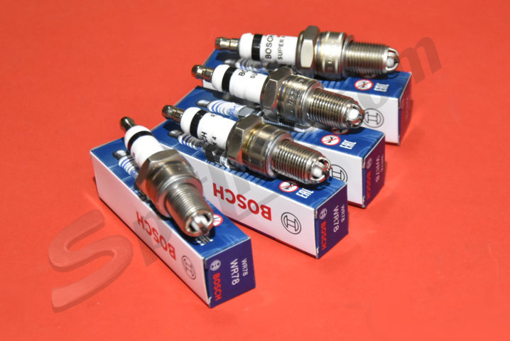 Serie candele a punte Bosch WR78 Super per Alfa Romeo serie Giulia  (105/115), 33, 75 V6, 90 V6, Alfasud, Alfetta, Giulietta, GTV, Spider