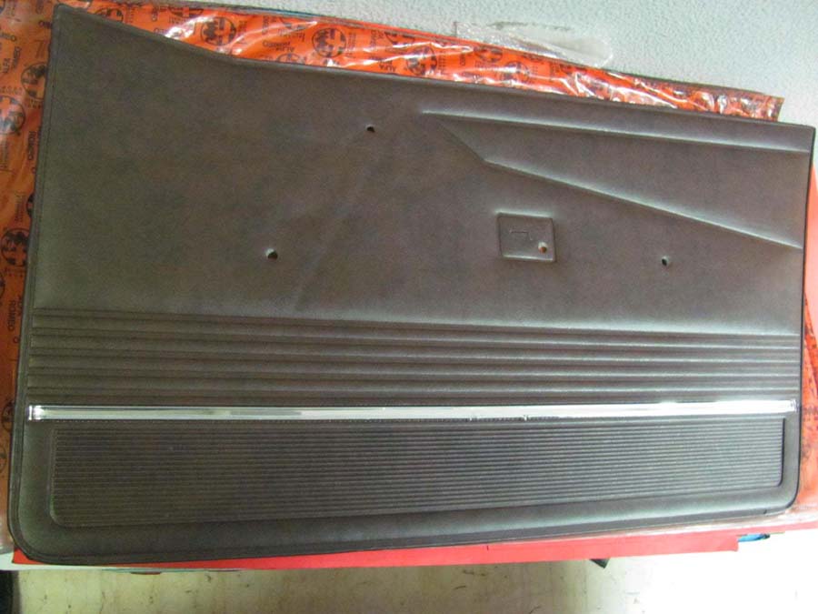 Pannello in skay/texalfa color marrone/testa di moro porta anteriore destra originale Alfa Romeo Giulietta 1^ serie ('77→)