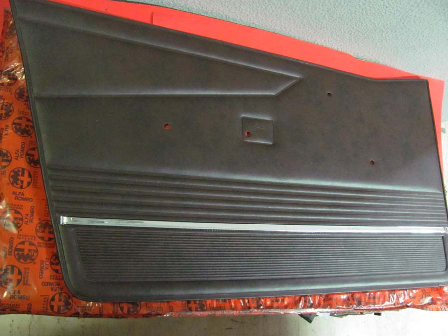 Pannello in skay/texalfa color marrone/testa di moro porta anteriore sinistra Alfa Romeo Giulietta 1^ serie (dal '77)