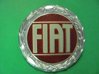 Fregio Fiat diam.72 in alluminio (2 perni lisci di fissaggio) per Fiat 124 Sport Coupè
