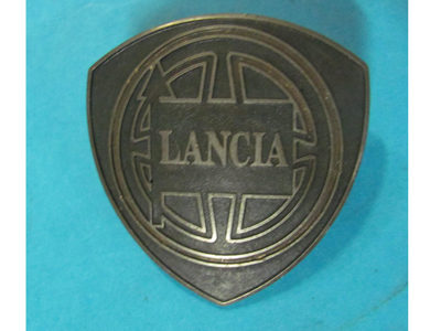 Stemma in metallo Lancia (mm.60xh.61,5) con due perni di fissaggio