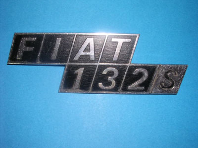 Scritta FIAT 132 S