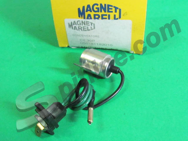 Condensatore Magneti Marelli CE39P Fiat Nuova Ritmo ('82-'87), Uno 55/70, Regata 70 1.3 ('83-'89), Regata 85 1.6 ('83-'90), Regata Weekend 70 1.3 ('84-'89)