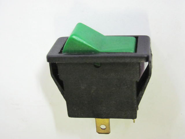 Interruttore universale pulsante verde 3 contatti lamellari (verificare compatibilità tramite foto)