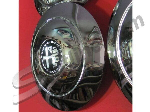 Serie 4 coppe ruota cromate Alfa Romeo Giulietta TI, Giulietta Spider, Sprint, Giulia 1600 Sprint, Spider ('63-'64) - per cerchi con mollette per il fissaggio