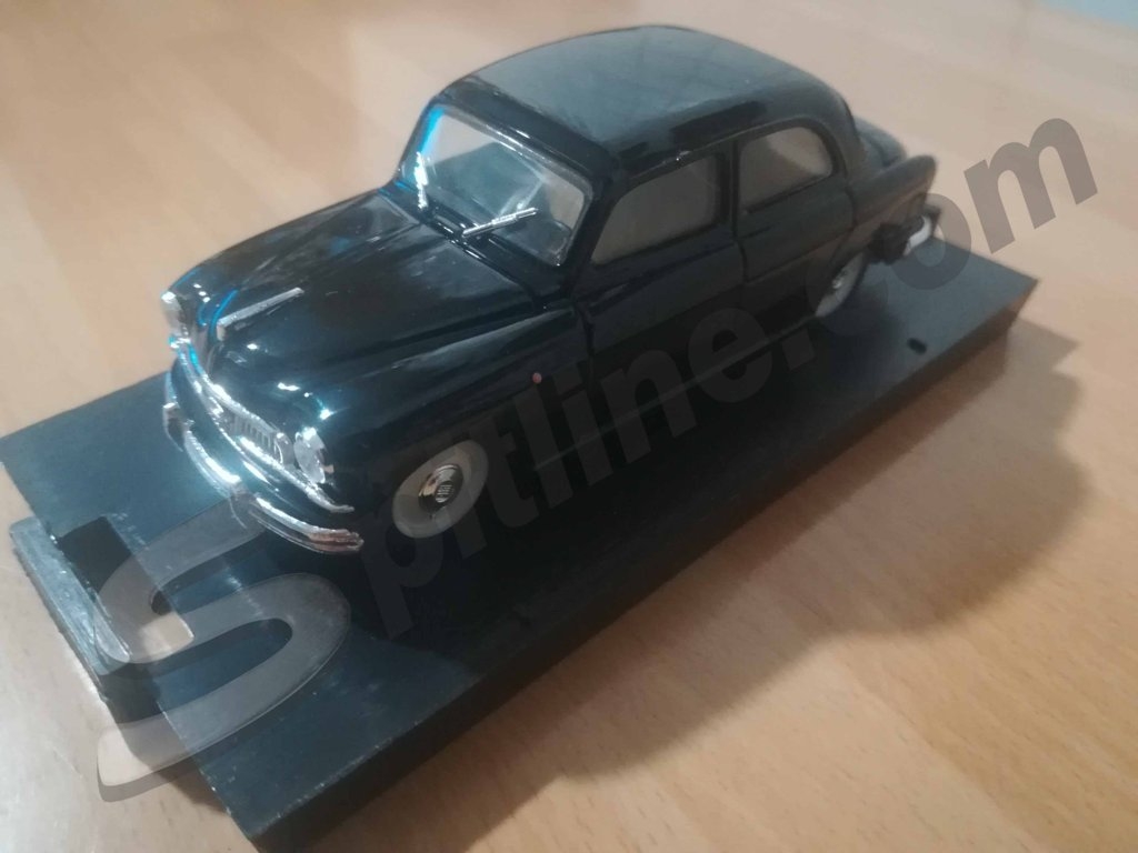 Automodello 1:43 marca Brumm - Fiat 1400B 1956 colore nero