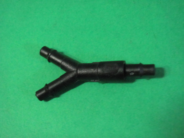 Raccordo spruzzatore tergicristallo a 3 vie con valvola di ritegno (tubo da 4 mm) per Fiat Tipo, Tempra