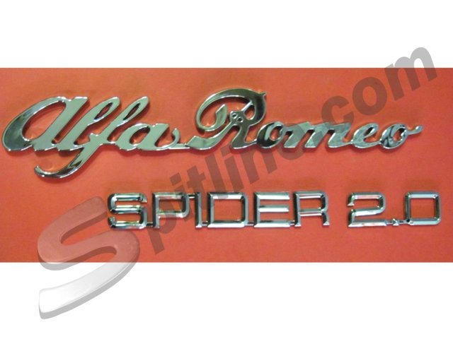 Scritta posteriore in plastica cromata "Alfa Romeo Spider 2.0" per Duetto 4^ serie ('90-'93)