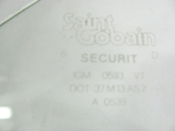 Vetro Saint Gobain colore bianco per deflettore fisso sinistro Lancia Beta Coupé